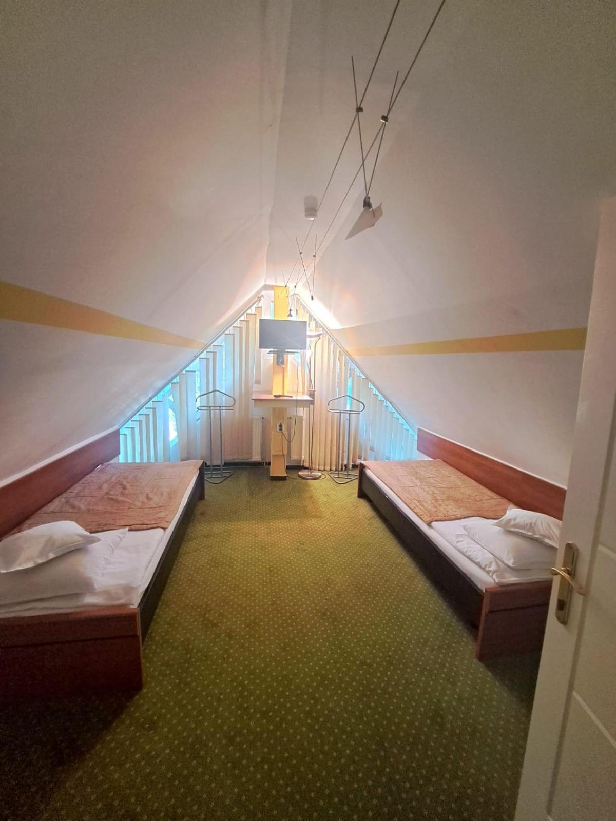 Pensiunea Colina Poiana Brașov Exterior foto
