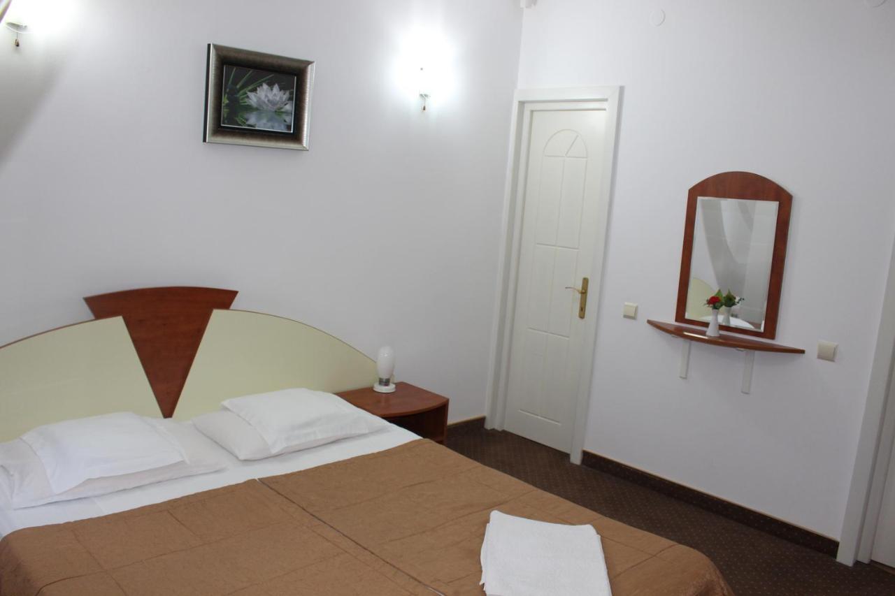 Pensiunea Colina Poiana Brașov Exterior foto