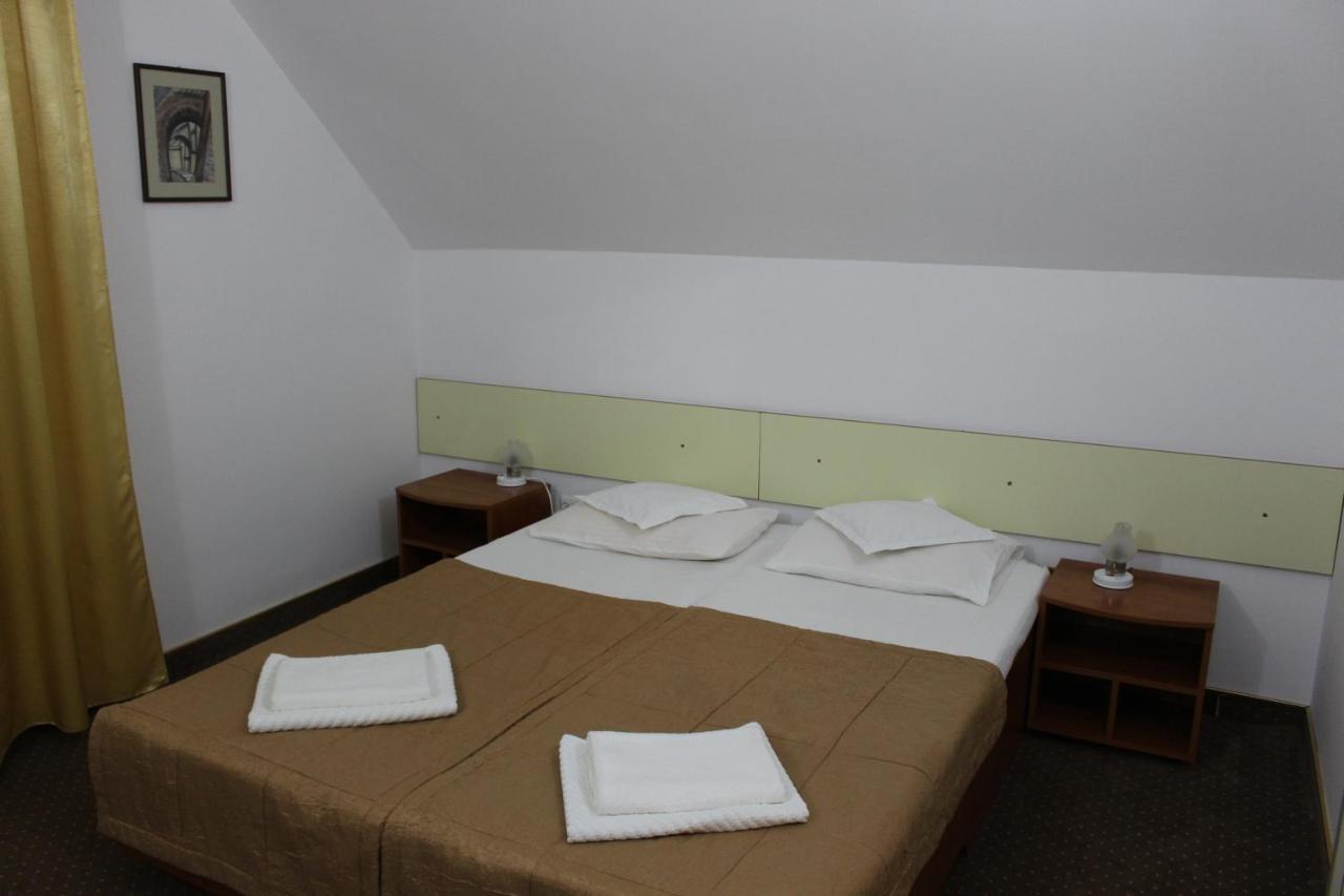 Pensiunea Colina Poiana Brașov Exterior foto